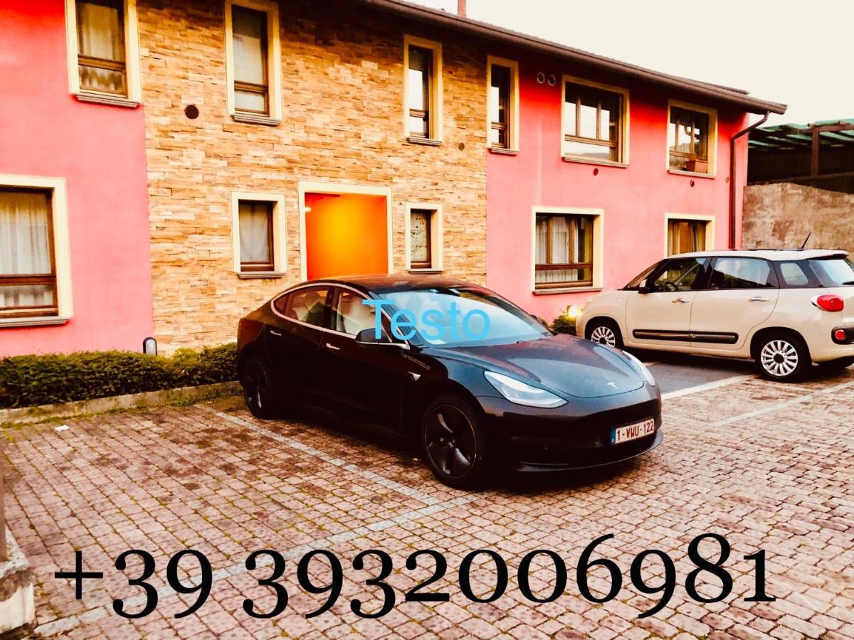 Bergamo Easy Airport Private Parking Apartman Kültér fotó