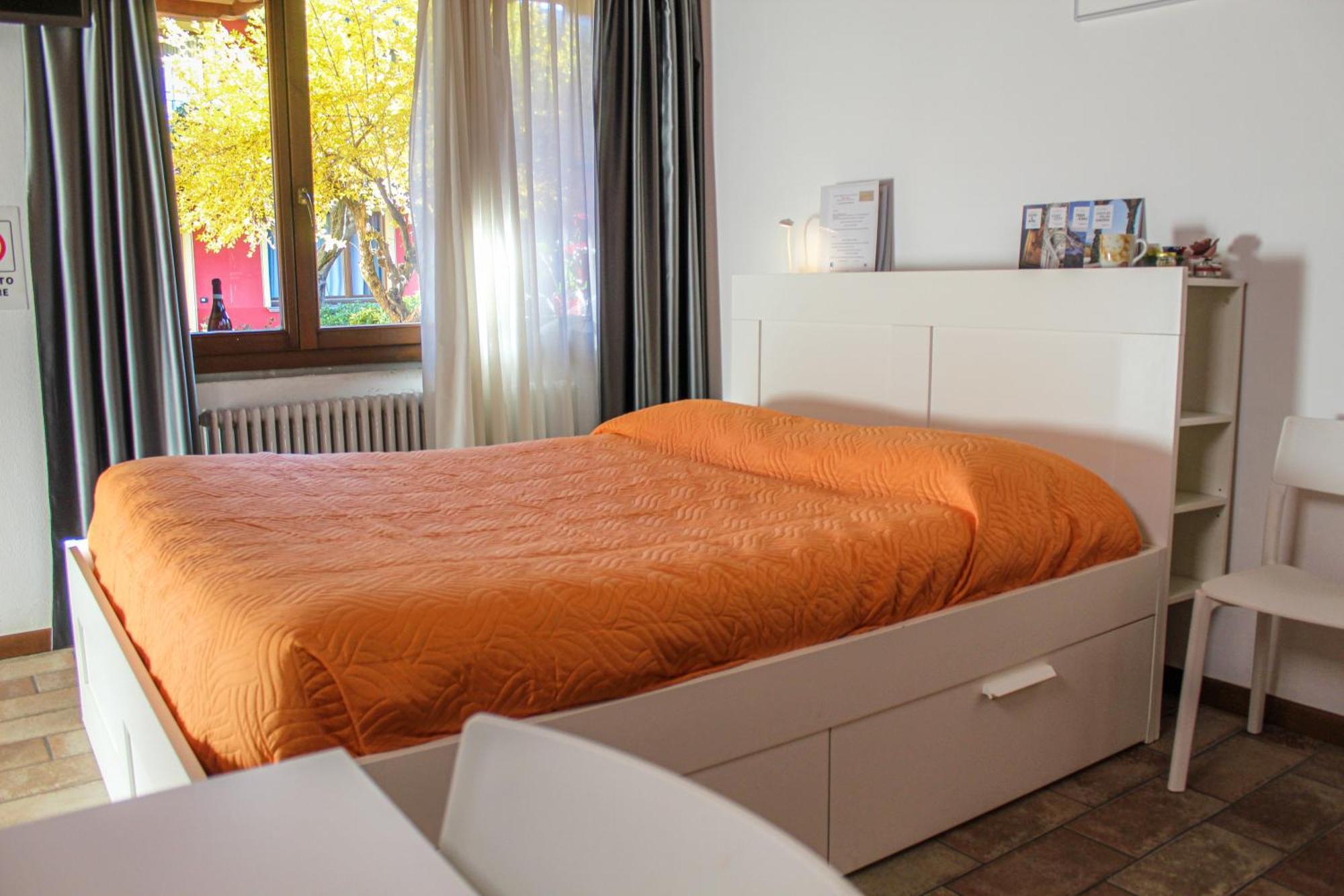 Bergamo Easy Airport Private Parking Apartman Kültér fotó