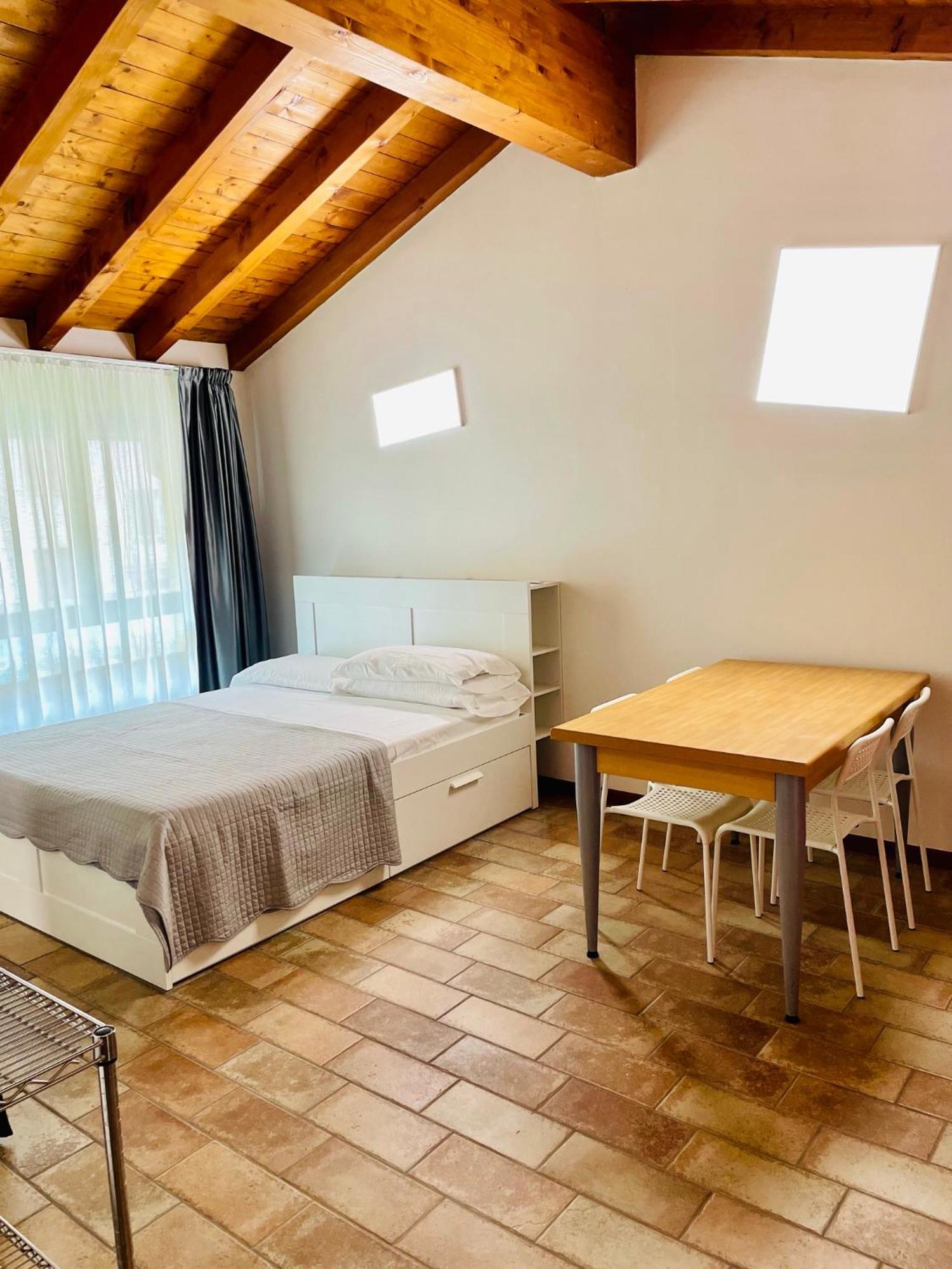 Bergamo Easy Airport Private Parking Apartman Kültér fotó