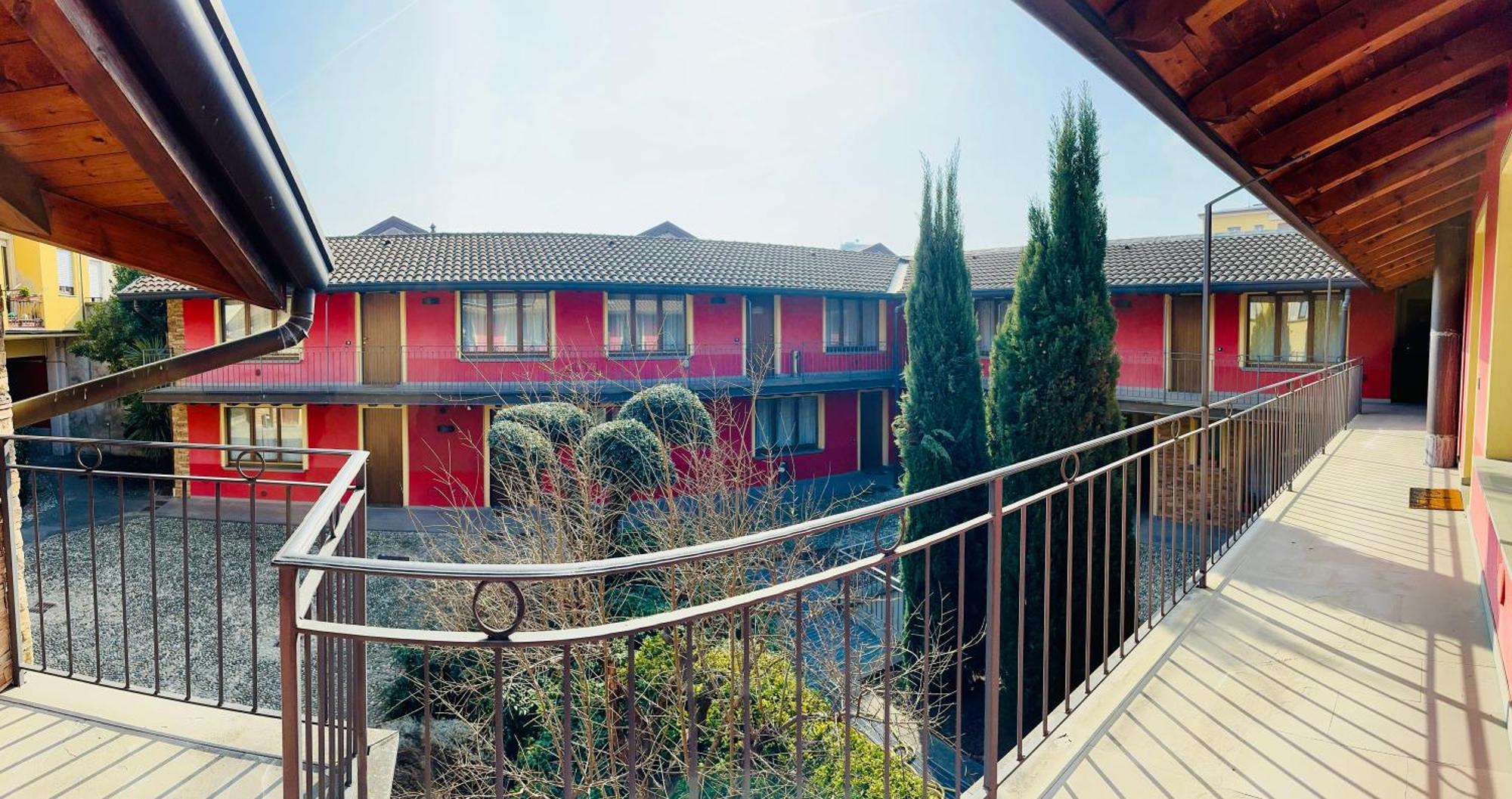 Bergamo Easy Airport Private Parking Apartman Kültér fotó