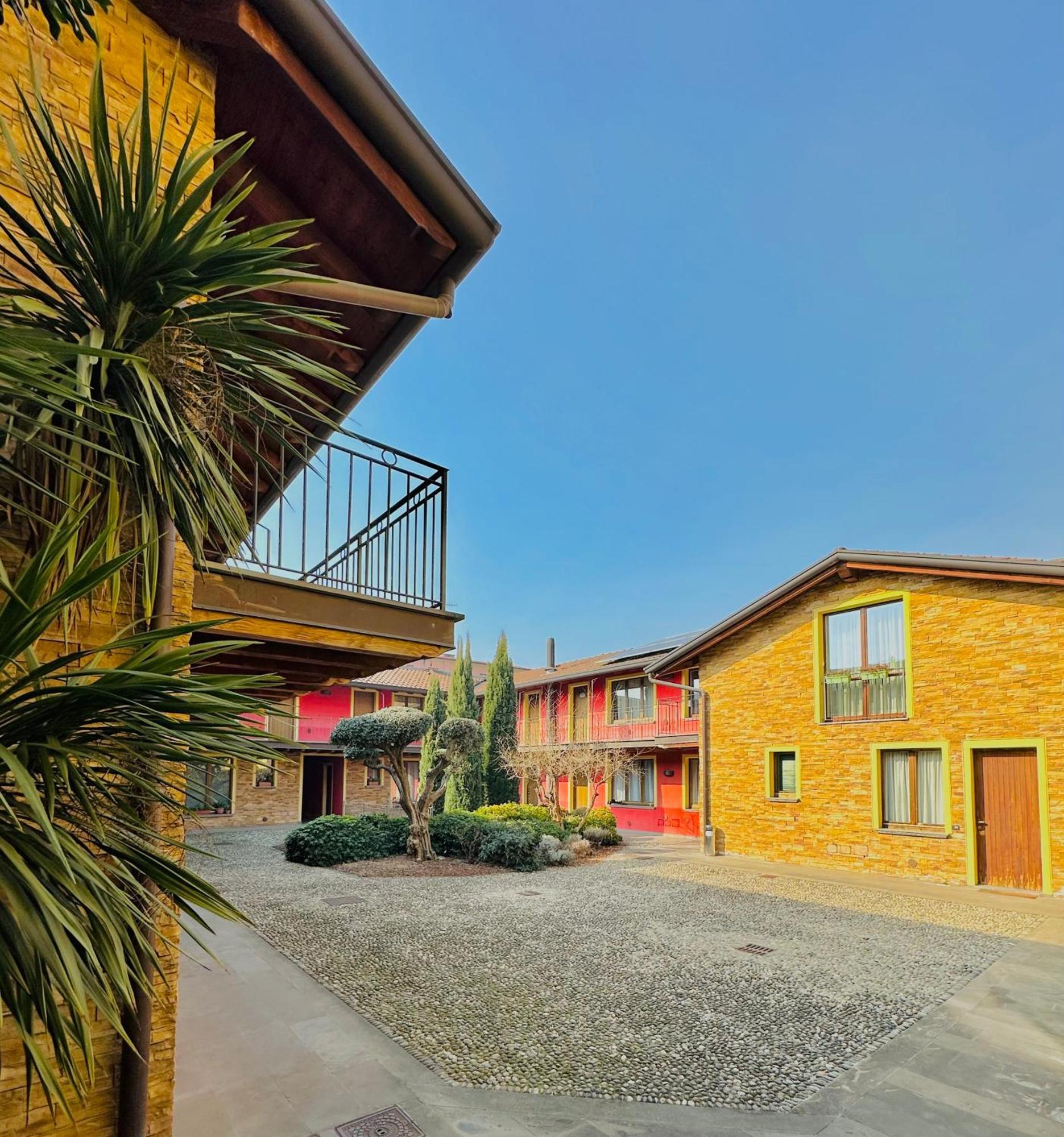 Bergamo Easy Airport Private Parking Apartman Kültér fotó